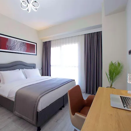 Port Royal And Hotell 4*